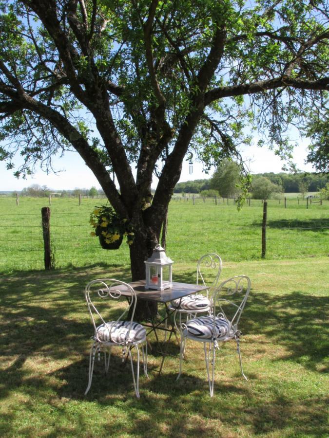 La Taniere Douce Bed & Breakfast Soulaucourt-sur-Mouzon ภายนอก รูปภาพ